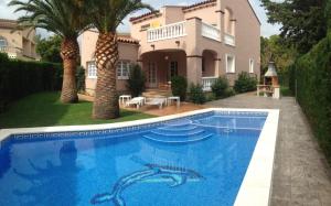 ARENDA Pino Alto Villa Napoleon