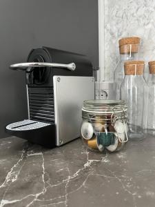 HelaMoni, New 5 Star 2 Person apartments with pool