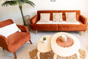 Maisons de vacances L'Oursinade - Jolie maison avec Jacuzzi et jardin : photos des chambres