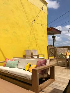 Yellow Belly Backpackers