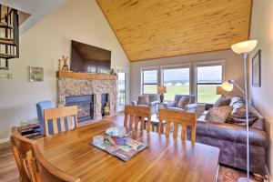 Peaceful Pagosa Springs Escape about 2 Mi to Lake