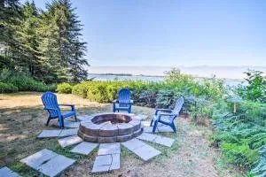 Enchanting Coos Bay Sanctuary with Lush Views! - كوس بي