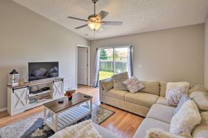 Family-Friendly Edgewater Home 6 Mi to Beaches!