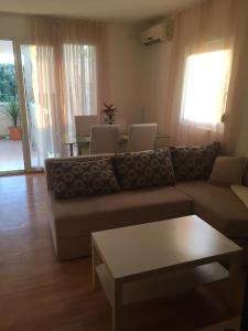 Apartments with a parking space Sukosan, Zadar - 14096