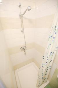 Apartments with a parking space Zadar - 14137