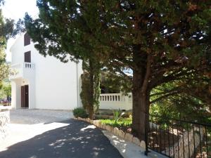 Apartments with parking space Banjol, Rab - 14138