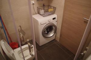 Apartments by the sea Slatine, Ciovo - 14158