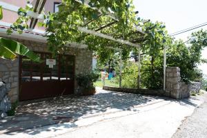 Apartments with a parking space Icici, Opatija - 14155