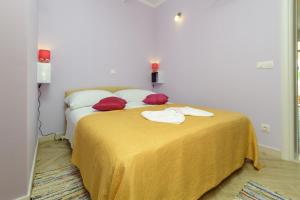 Apartments with a parking space Cavtat, Dubrovnik - 14177