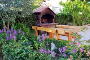 Apartments with parking space Supetarska Draga - Donja, Rab - 14169