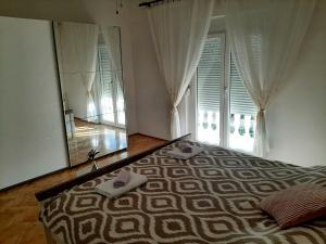 Apartments with parking space Vrsi, Zadar - 14211