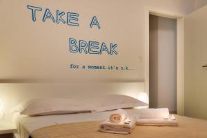 Seaside family friendly house with a swimming pool Bol, Brac - 14239