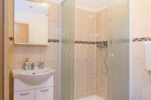 Apartments with parking space Marina, Trogir - 14258