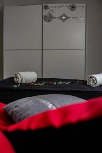 Apartments by the sea Povljana, Pag - 14281