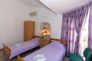 Apartments by the sea Petrcane, Zadar - 14327