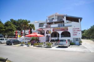 Apartments and rooms by the sea Drage, Biograd - 14356 
