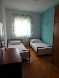 Apartments by the sea Povlja, Brac - 14367