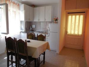 Apartments by the sea Povlja, Brac - 14367