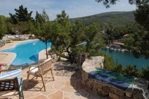 Seaside luxury villa with a swimming pool Bobovisca na Moru, Brac - 14405