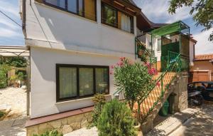 Apartments with a parking space Novigrad - 14408 