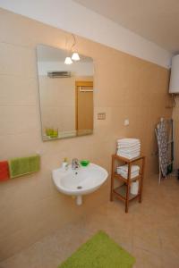 Apartments with WiFi Split - 14415