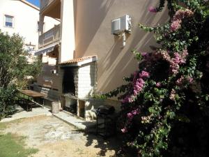 Apartments with a parking space Barbat, Rab - 14431