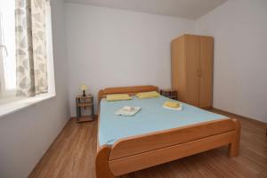 Holiday house with a parking space Kustici, Pag - 14438