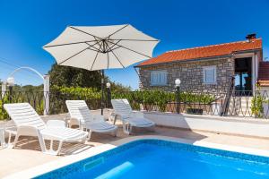 Family friendly house with a swimming pool Cove Stratincica, Korcula - 14472