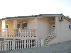 Apartments with a parking space Starigrad, Paklenica - 14507 