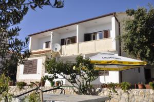 Apartments by the sea Barbat, Rab - 14512