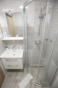 Apartments and rooms with WiFi Zadar - 14528