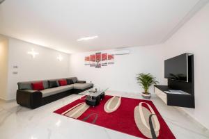 Two-Bedroom Apartment with Terrace and Sea View room in Family friendly apartments with a swimming pool Palit Rab - 16330