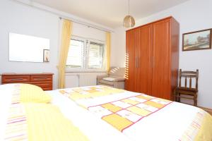 Apartments by the sea Duce, Omis - 16406