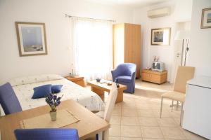 Fistikies Holiday Apartments Aegina Greece