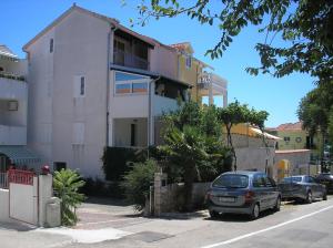 Apartments by the sea Tribunj, Vodice - 16516