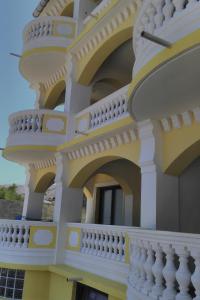 Apartments with a parking space Pag - 16394 