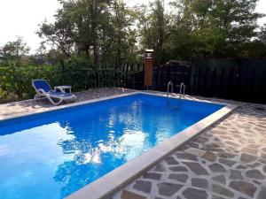 Apartments with a swimming pool Sovinjsko Polje, Central Istria - Sredisnja Istra - 16380 