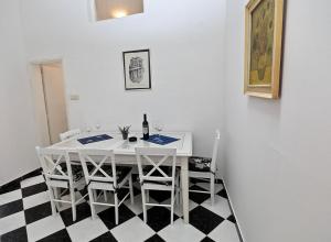 Apartments by the sea Sucuraj, Hvar - 16404