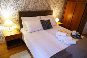 Family-friendly apartments with swimming pool Kali, Ugljan - 14116