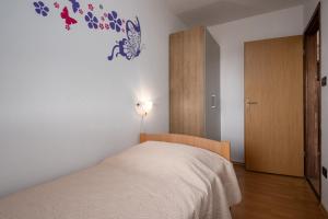 Apartments with parking space Vrsar, Porec - 14164