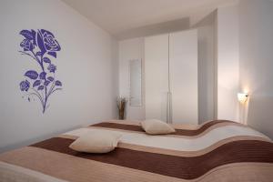 Apartments with parking space Vrsar, Porec - 14164