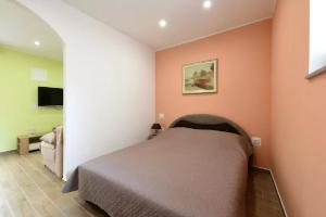 Apartments with parking spaces Sibenik - 14392