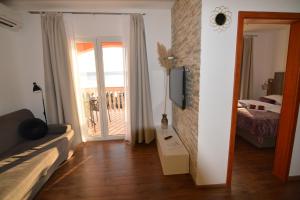 Apartments by the sea Starigrad, Paklenica - 16421