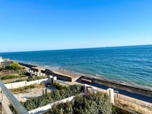 Appartements Large studio direct access to the beach : photos des chambres