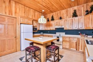 Chippewa Retreat - Lair