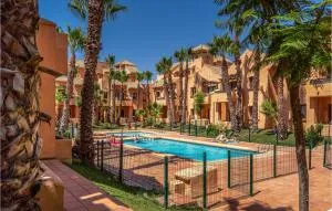 Amazing Apartment In Los Alcázares - Los Narejos