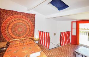 Maisons de vacances Awesome home in Estagel with 2 Bedrooms and WiFi : photos des chambres