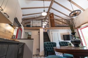 Vrhi Cicarije - Brgudac, Opatija with free parking