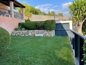 Maisons de vacances Charmant rez de villa en provence : photos des chambres