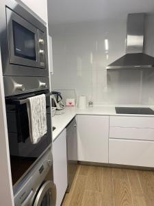 Apartamento con piscina en el Paseo Cruz del Mar